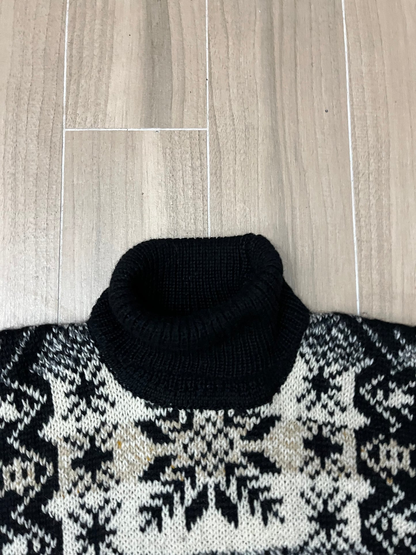 Vintage Ski Pullover