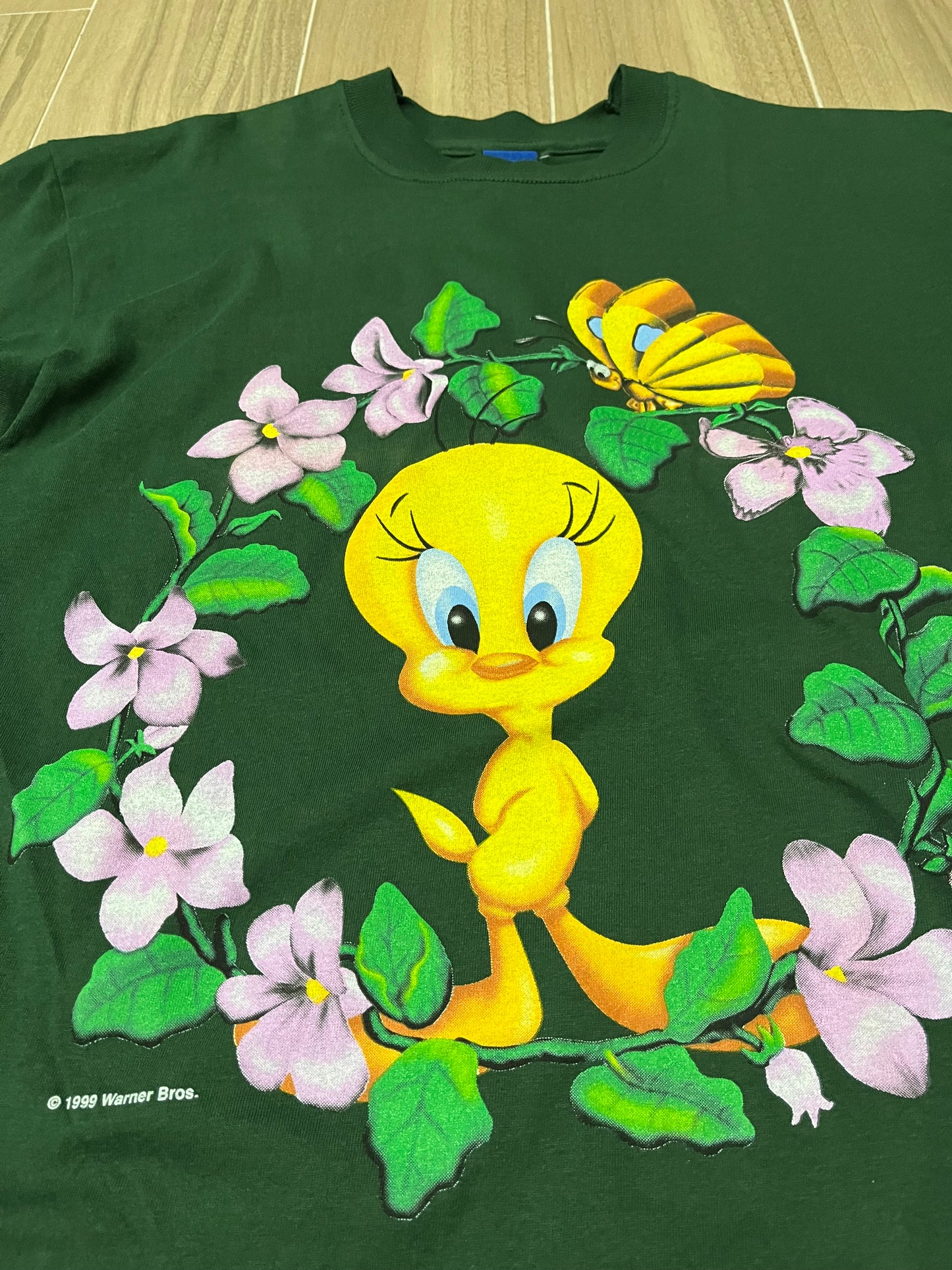 1999 Looney Tunes Tweetie Flower Vintage T-Shirt