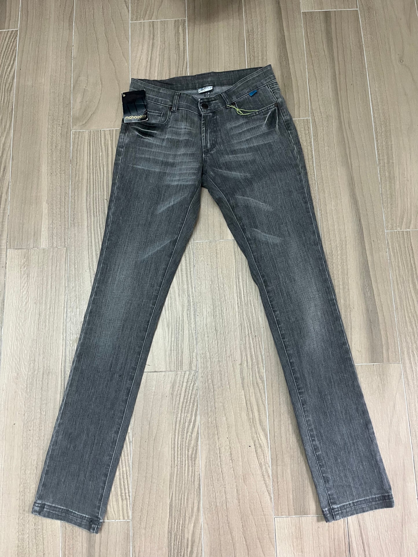 Mahagony 2000s Jeans *Deadstock*