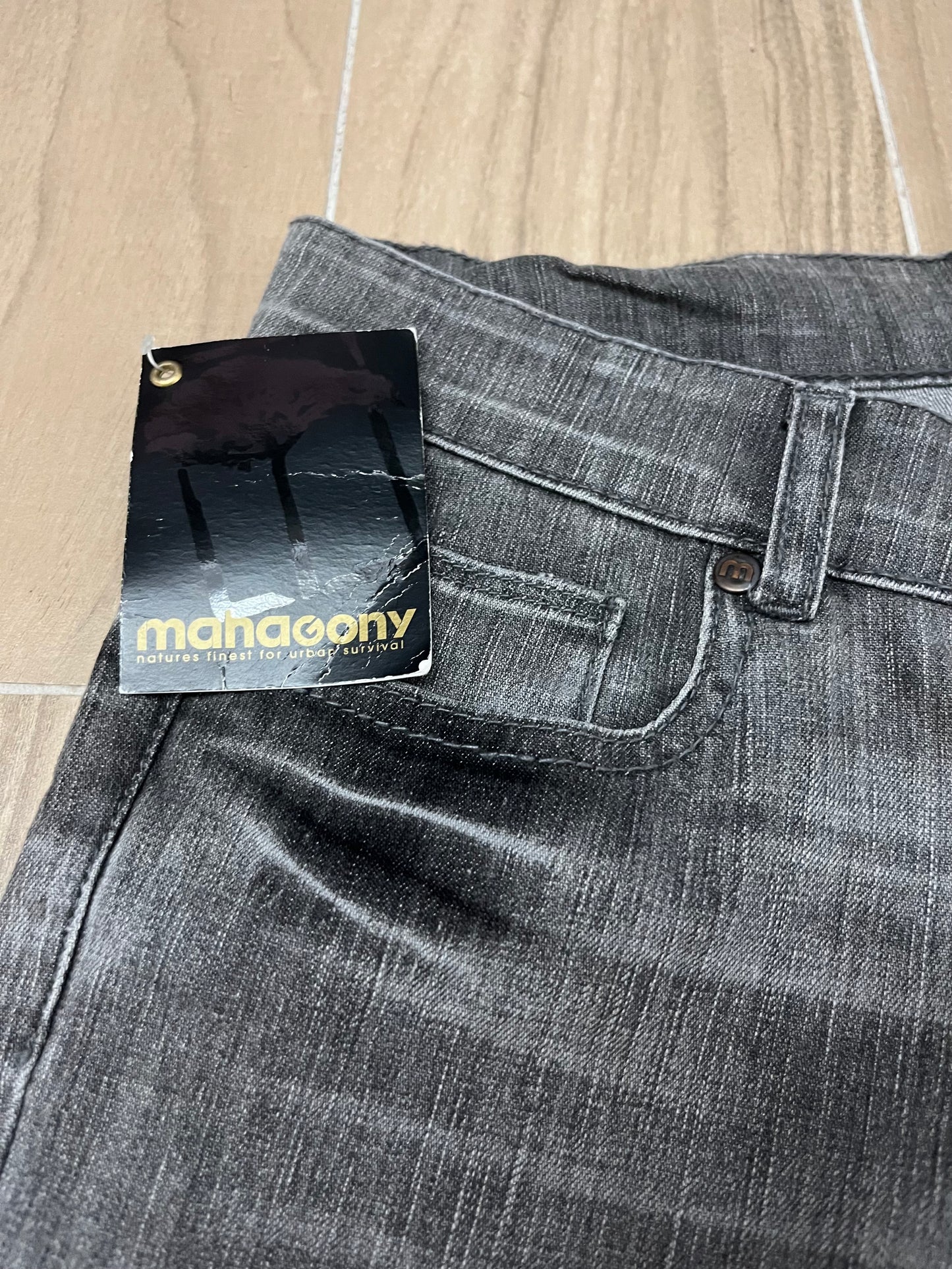 Mahagony 2000s Jeans *Deadstock*