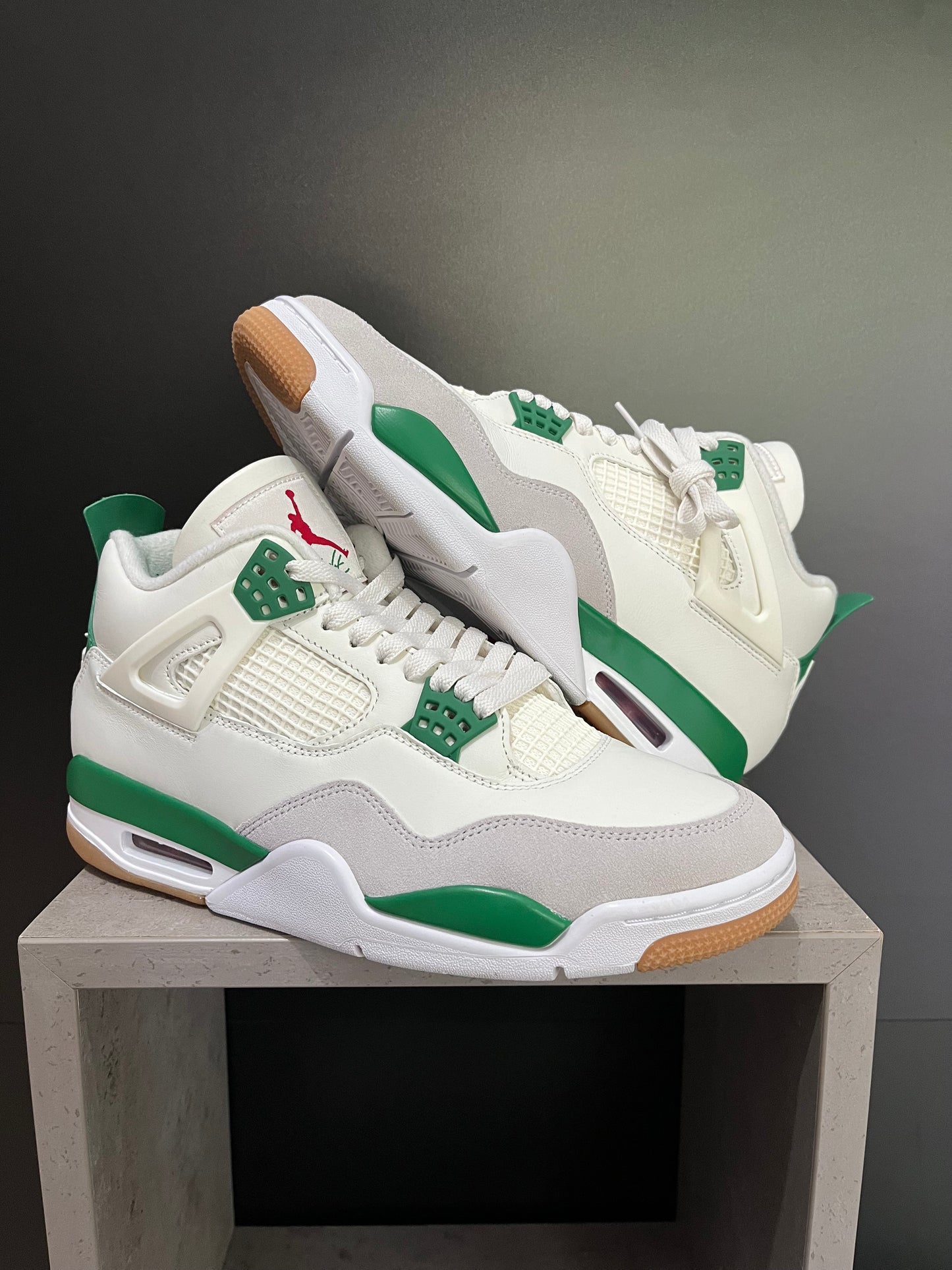 Jordan 4 Retro SB Pine Green