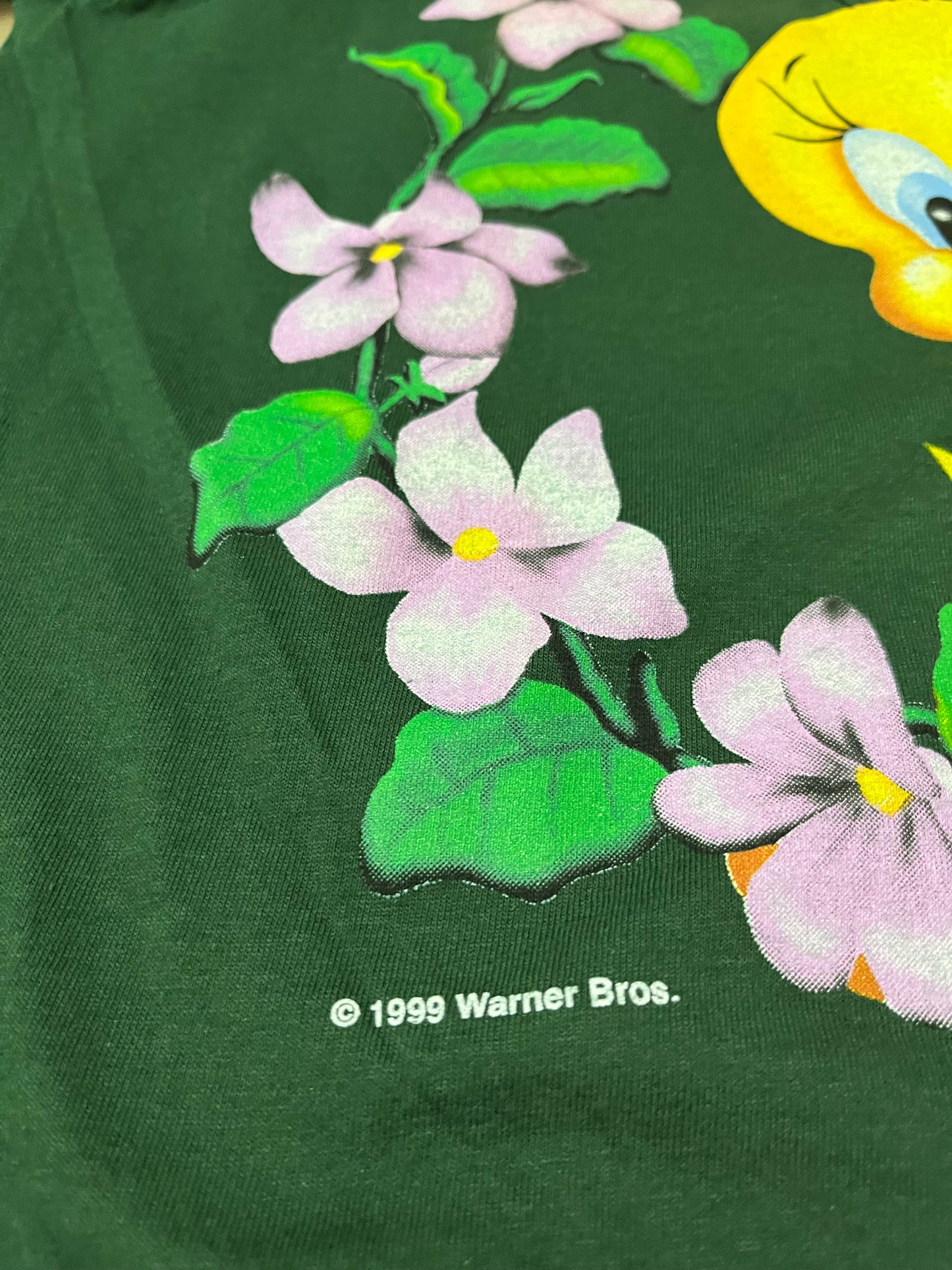 1999 Looney Tunes Tweetie Flower Vintage T-Shirt